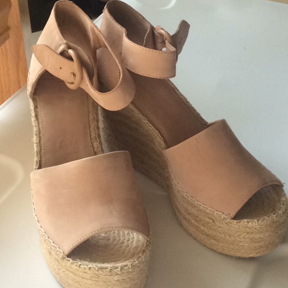 Marc Fisher Shoes Mlalida nude shoes leather. S 10